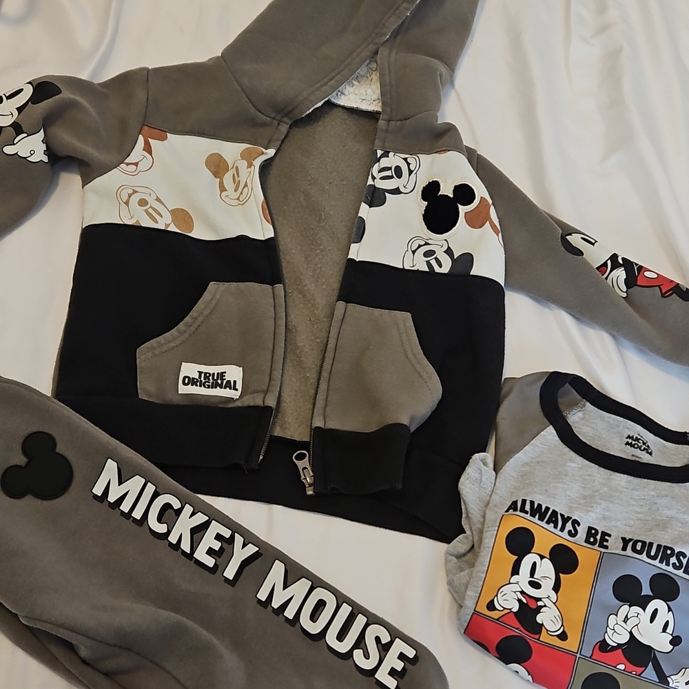Mickey Mouse Kids Hoodie & Jogger Set - Green And 3 Shirts 4t - Picture 2 of 5
